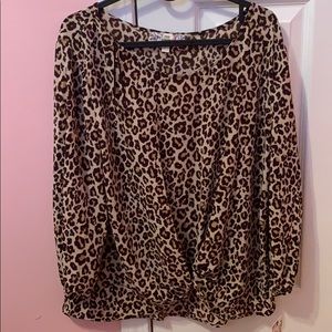 brand new leopard top